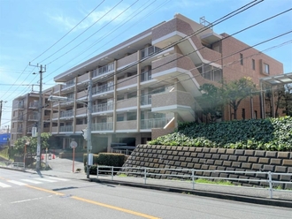 アリスガーデン横浜ＩＩ番館の外観