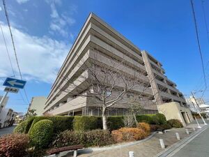 ファミール長居公園の外観