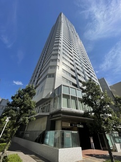 ディーグラフォート大阪Ｎ．Ｙ．タワーＨＩＧＯＢＡＳＨＩの外観