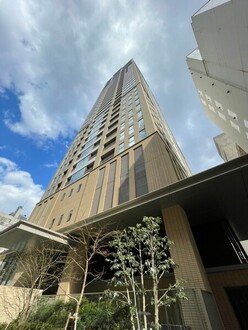 クラッシィタワー淀屋橋の外観