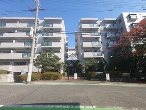 パーク・ハイム芦屋翠ヶ丘の外観