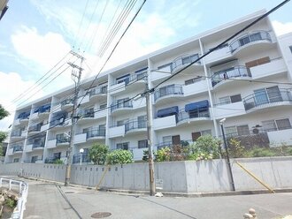 御影プライムハイツの外観
