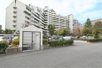 RICウエストコート4番街西棟
