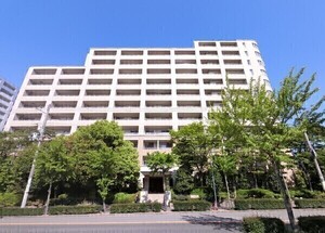 グランドメゾン学園都市の外観