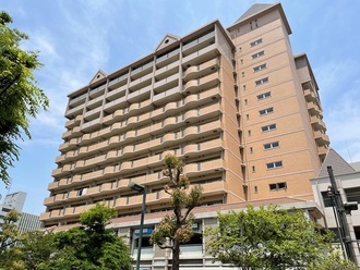 尼崎イスティーの外観