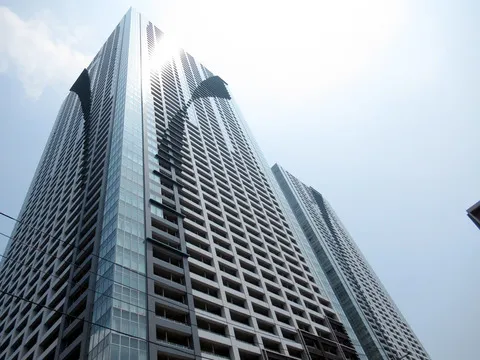 THE TOKYO TOWERS-0-12