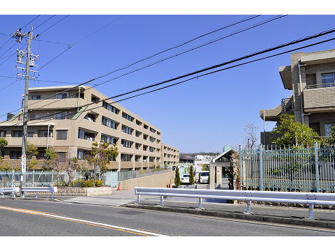 ライオンズヒルズ高峯壱番館