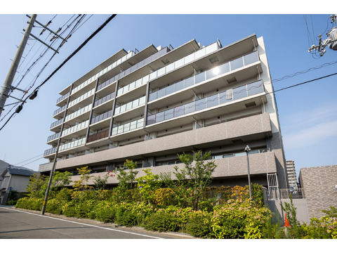 プレサンスロジェ江坂垂水町