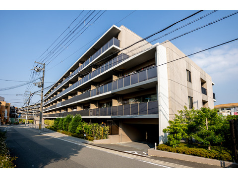 ウエリス吹田山手町イースト